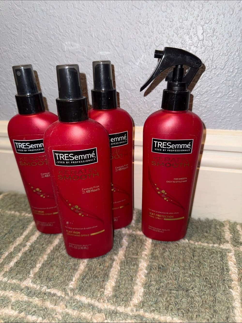 TRESemmé Keratin Smooth Flat Iron Smoothing Spray – Red